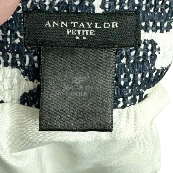 Ann Taylor Petites Navy Blue White Floral Skirt Size 2P 2 Petite - Picture 6 of 7